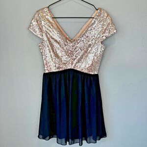 Speechless Black Gold Sequin Short Dress Juniors Size 7 V Neck